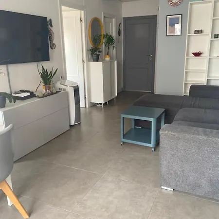 Mikonos V Solo Familias Apartment